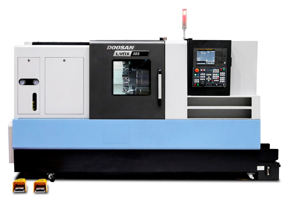 Двухосевой токарный центр Lynx 305